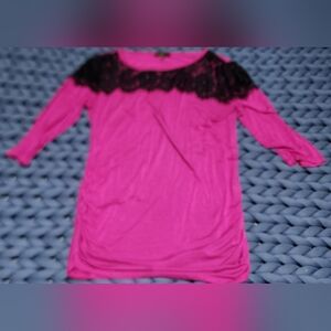 Mom & Co. Maternity Pink Top with Black Lace Detail 3/4 Sleeve Size Large